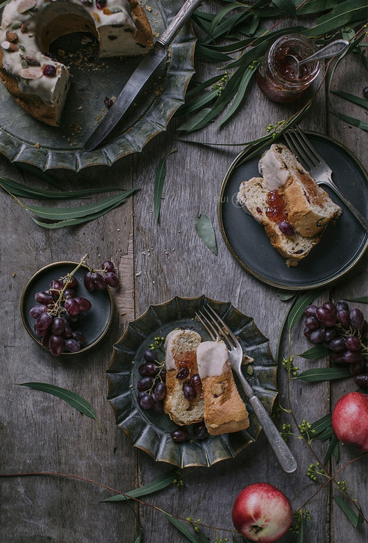 Rustic Style Floral Rim Metal Tray